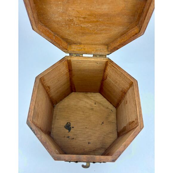 Vintage Lidded Wood Deco Box with Floral Pirate Ship Appliques Brass Closure - Picture 10 of 12